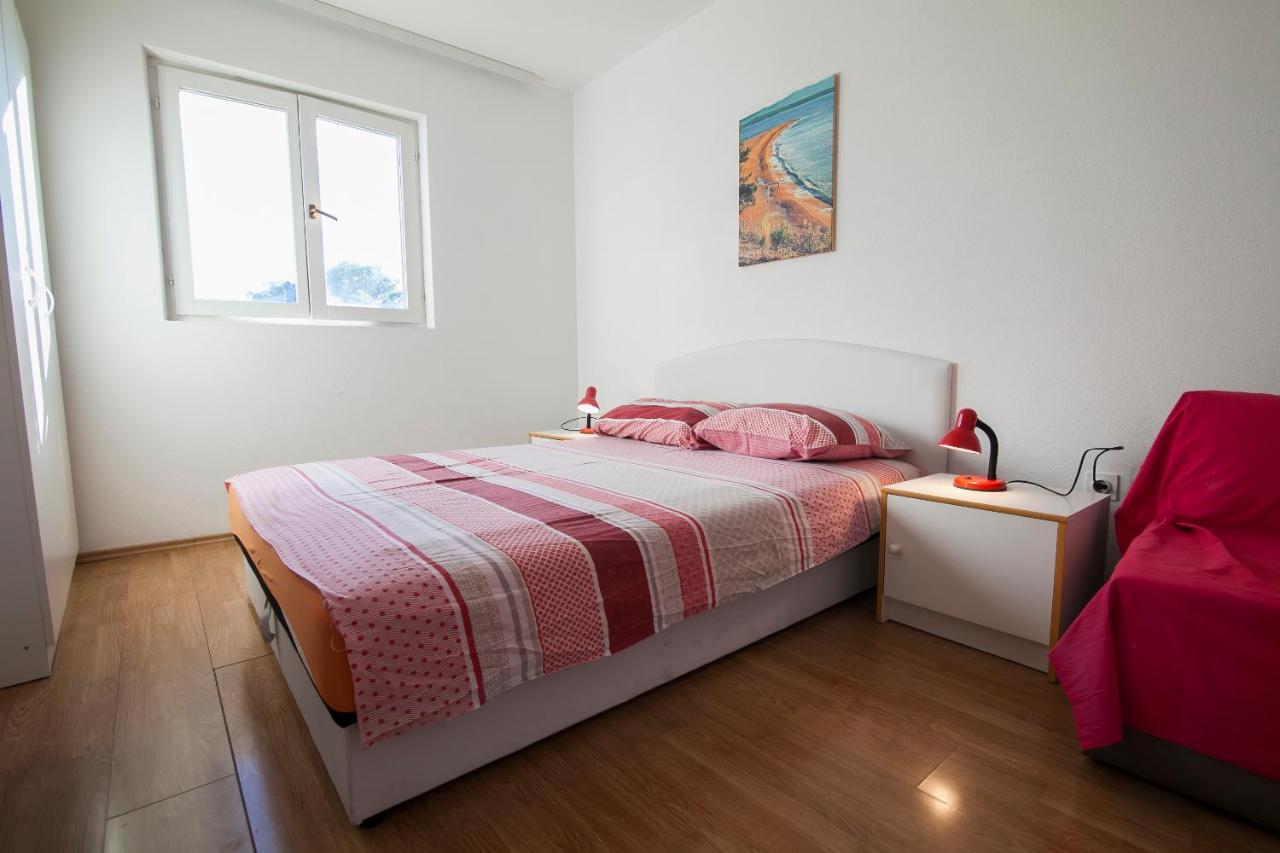 Apartments Radic Bol Exterior photo